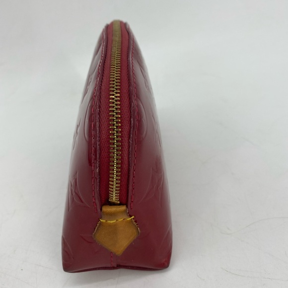 Louis Vuitton Vernis Pouch - Picture 4 of 12